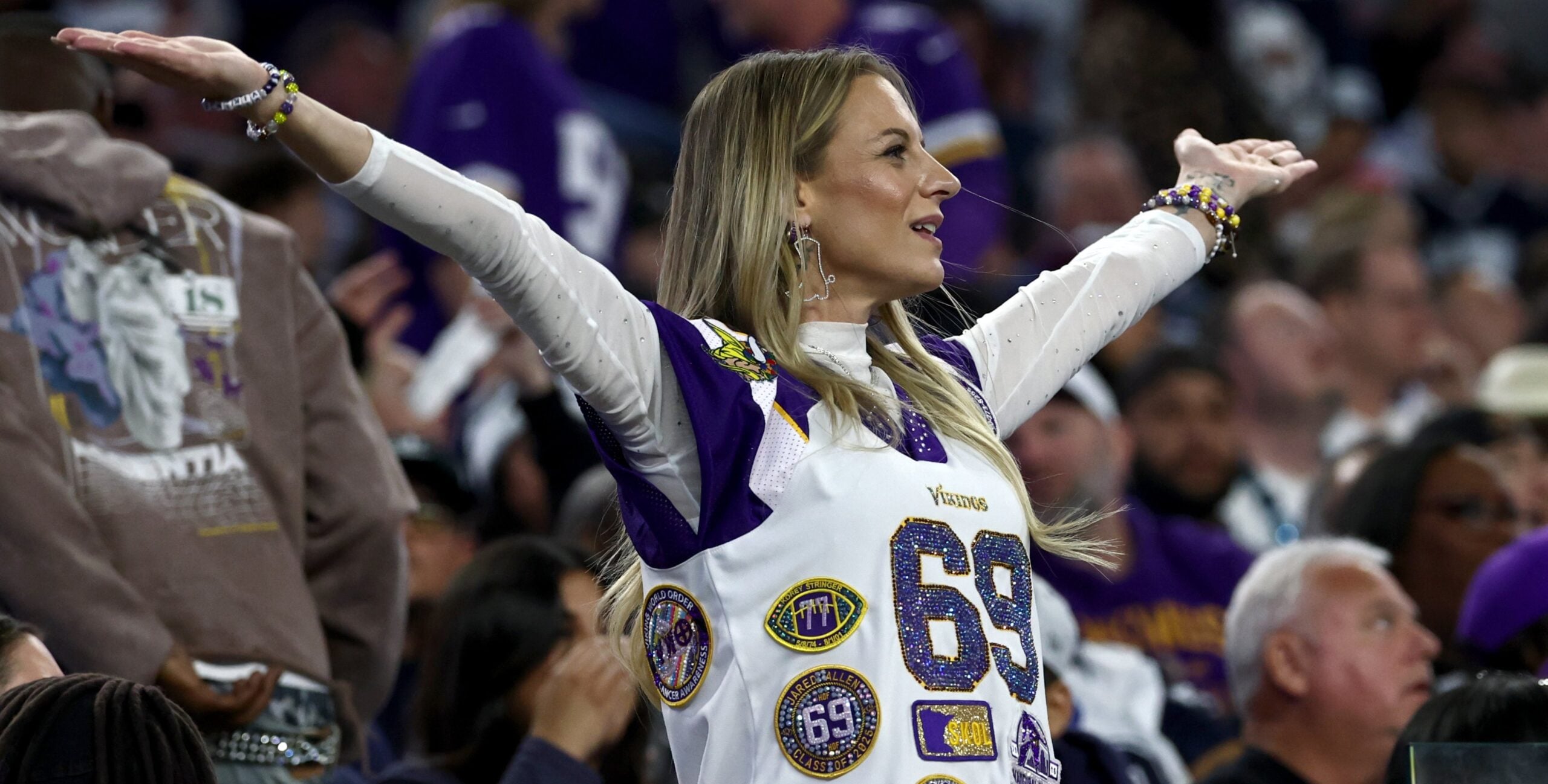 The Vikings’ Playoff Outlook | A 6-0 Football Team Look for Fireworks Instead of Fizzling — Vikings Territory